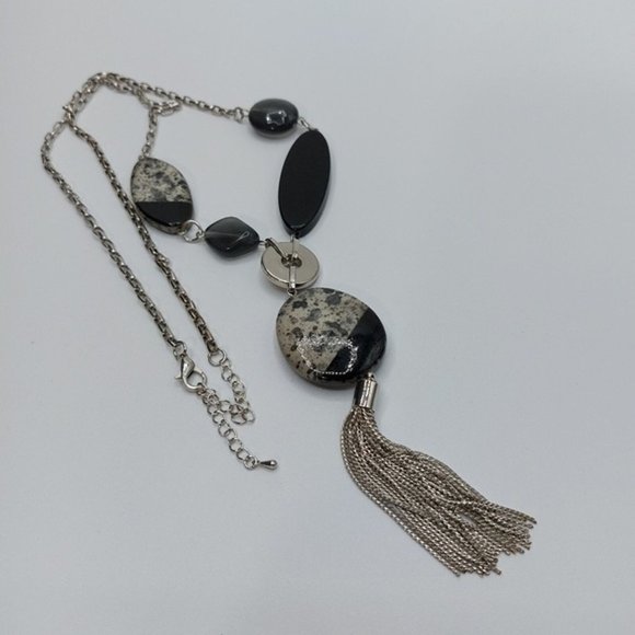 Unbranded Jewelry - Black and Silver Tone Tasseled Necklace Statement